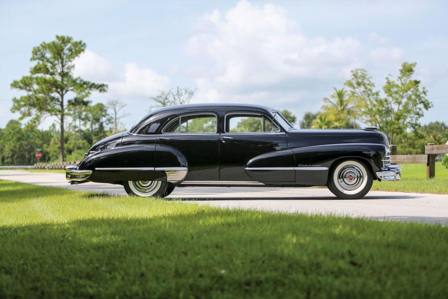  Cadillac Series 60 Special Fleetwood Sedan 1947 года  (фото 16 из 16)